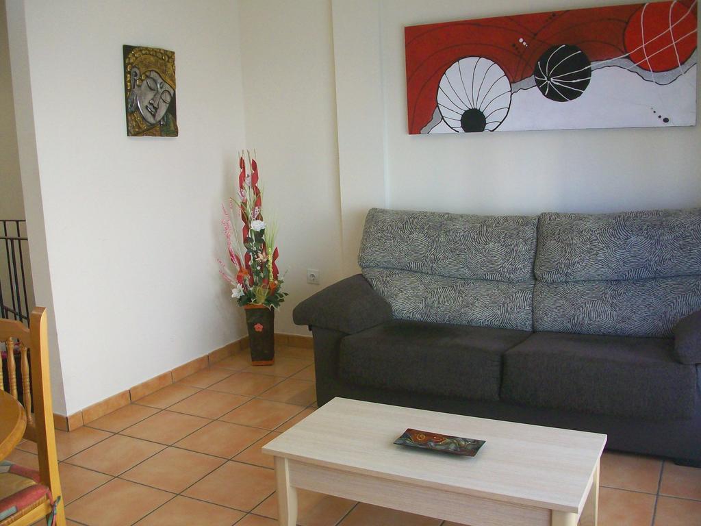 Apartamentos Par Tres - Oliva Nova Rum bild