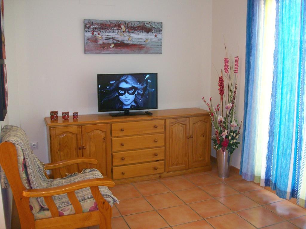 Apartamentos Par Tres - Oliva Nova Rum bild