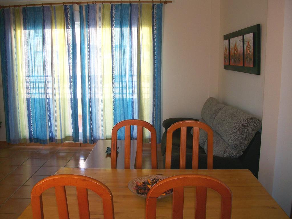 Apartamentos Par Tres - Oliva Nova Rum bild